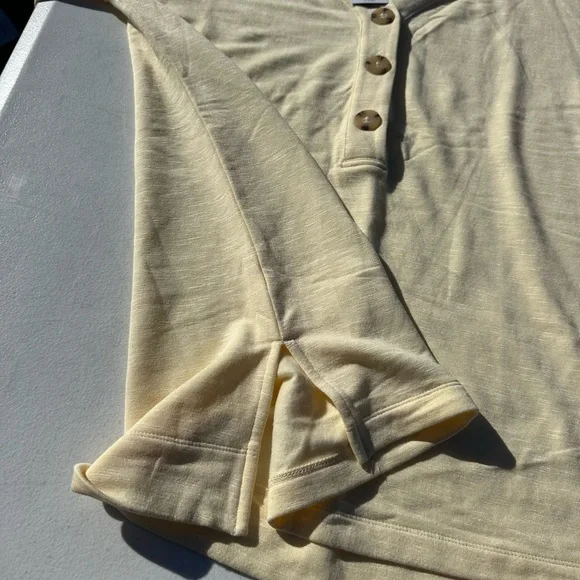 J. Jill Soft Yellow V-Neck Tunic with Button Accents - Picture 7 of 8